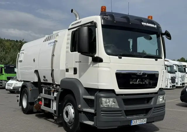 MAN TGS 18.320 E5 BUCHER OPTIFANT 8000 Zamiatarka Uliczna Euro 6 