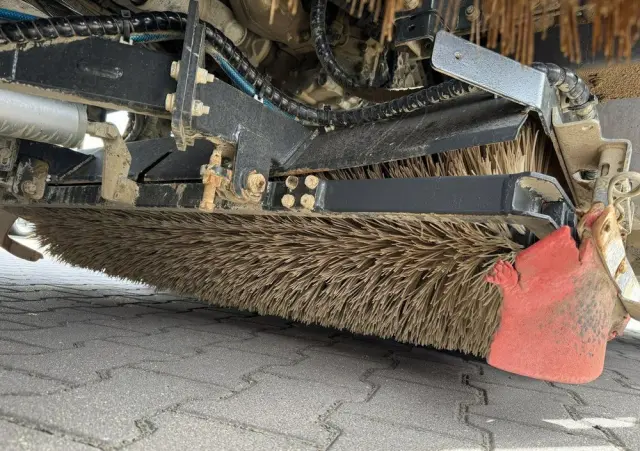 MAN TGS 18.320 E5 BUCHER OPTIFANT 8000 Zamiatarka Uliczna Euro 6 