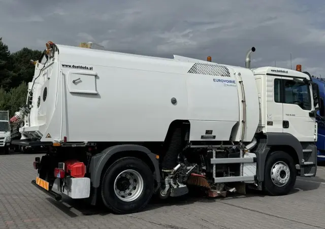 MAN TGS 18.320 E5 BUCHER OPTIFANT 8000 Zamiatarka Uliczna Euro 6 