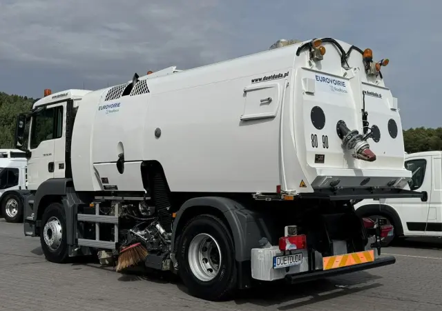 MAN TGS 18.320 E5 BUCHER OPTIFANT 8000 Zamiatarka Uliczna Euro 6 