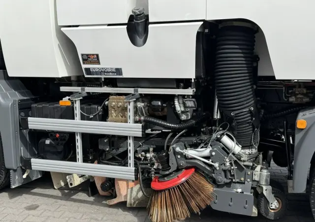 MAN TGS 18.320 E5 BUCHER OPTIFANT 8000 Zamiatarka Uliczna Euro 6 