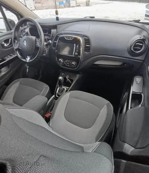 RENAULT Captur 