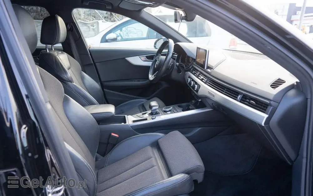 AUDI A4 Avant 2.0 TDI S tronic quattro sport