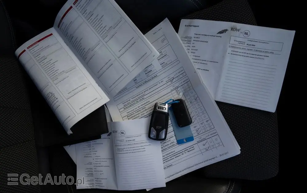 AUDI A4 Avant 2.0 TDI S tronic quattro sport