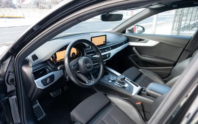 AUDI A4 Avant 2.0 TDI S tronic quattro sport