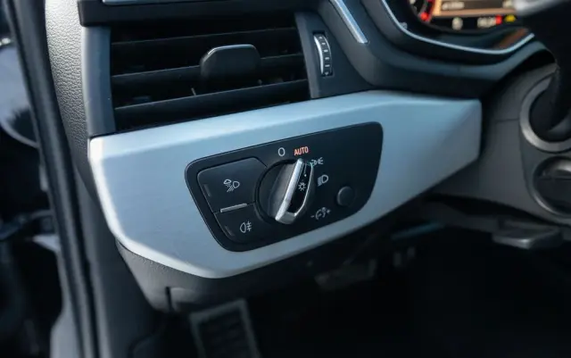 AUDI A4 Avant 2.0 TDI S tronic quattro sport