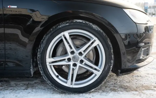 AUDI A4 Avant 2.0 TDI S tronic quattro sport