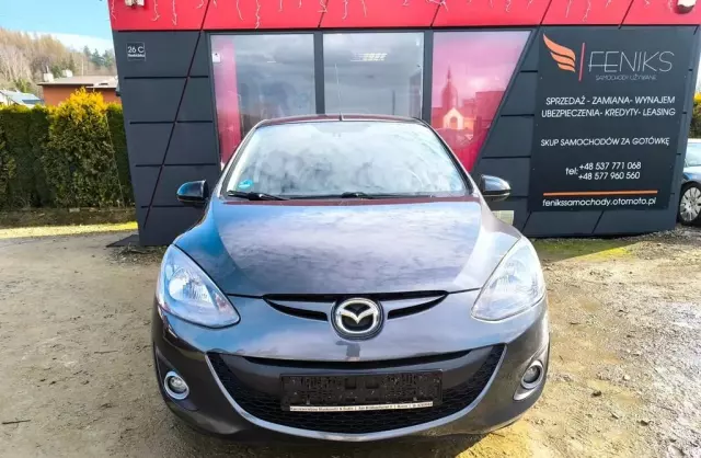 MAZDA 2 