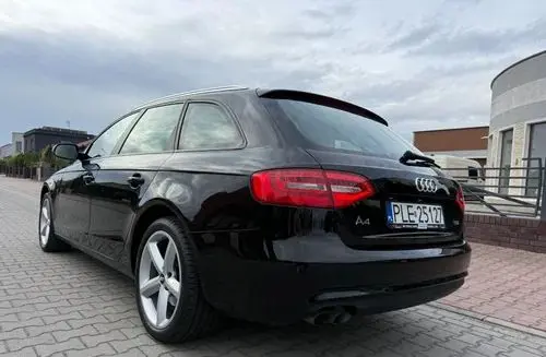 AUDI A4 