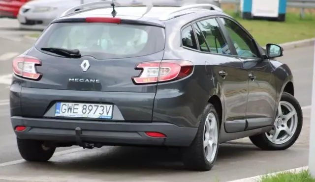 RENAULT Megane 