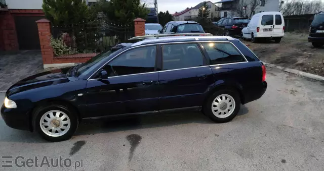 AUDI A4 Avant 1.8