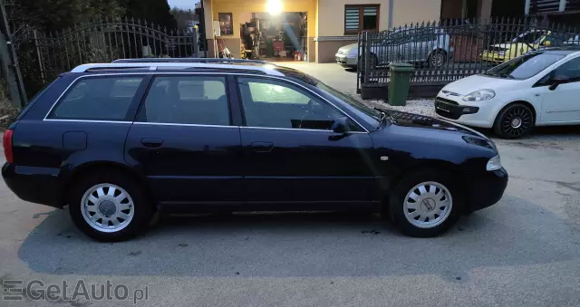 AUDI A4 Avant 1.8