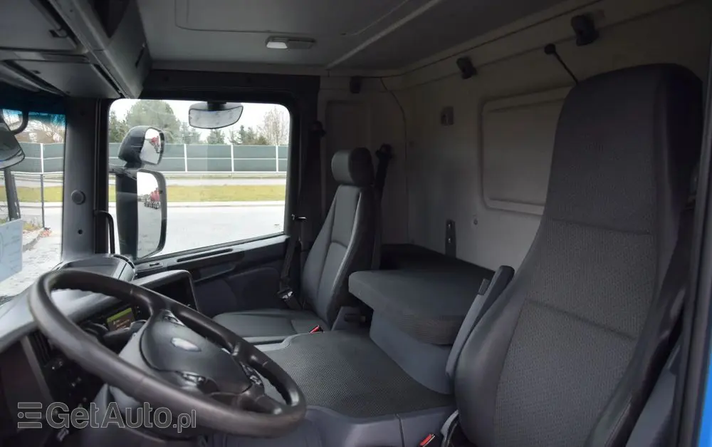 SCANIA P250 / EURO 6 / SKRZYNIA 7.8 M / WINDA DHOLLANDIA / PODUSZKI NA TYLNEJ OSI / RETARDER / KLIMA / TEMPOMAT / SERWISOWANY / SPROWADZONY 