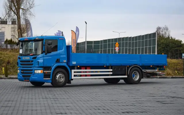SCANIA P250 / EURO 6 / SKRZYNIA 7.8 M / WINDA DHOLLANDIA / PODUSZKI NA TYLNEJ OSI / RETARDER / KLIMA / TEMPOMAT / SERWISOWANY / SPROWADZONY 