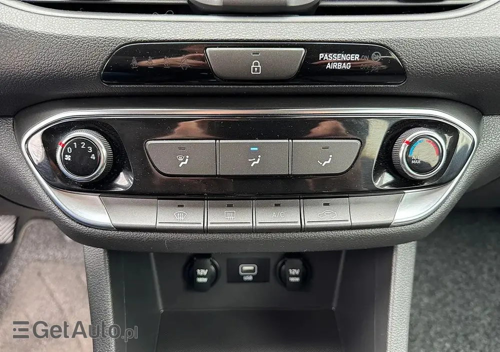 HYUNDAI I30 1.0 T-GDI Classic +