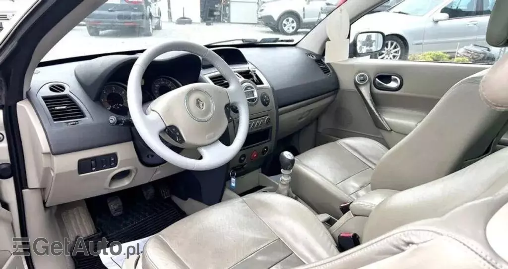 RENAULT Megane 