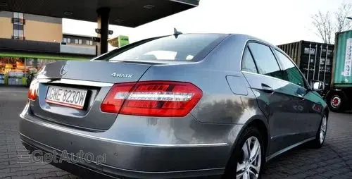 MERCEDES-BENZ Klasa E 