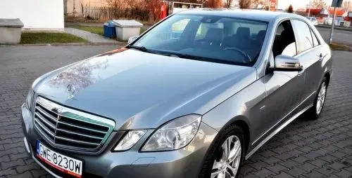 MERCEDES-BENZ Klasa E 