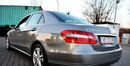 MERCEDES-BENZ Klasa E 