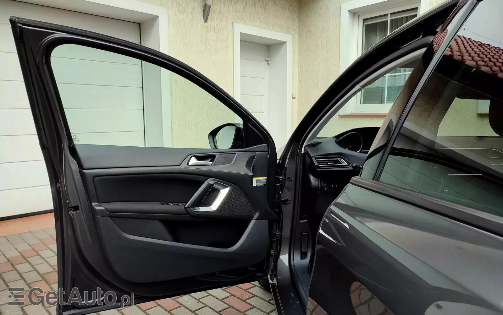 PEUGEOT 308 1.2 PureTech Allure S&S