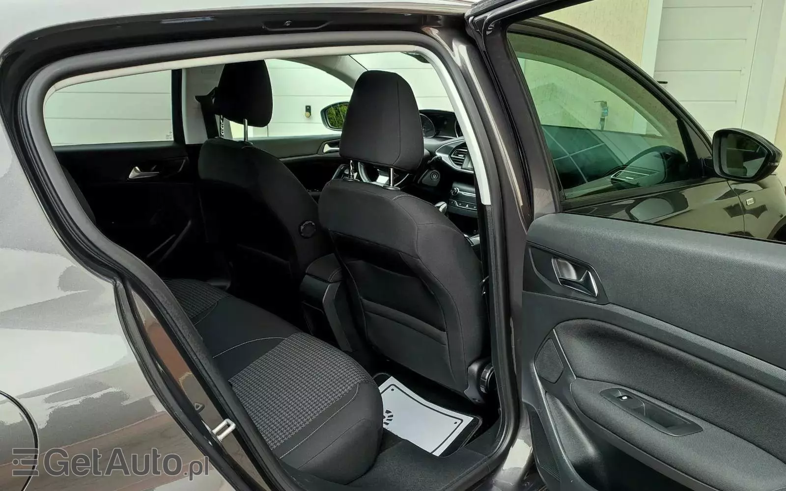 PEUGEOT 308 1.2 PureTech Allure S&S