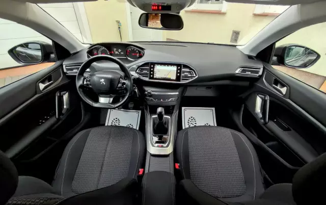 PEUGEOT 308 1.2 PureTech Allure S&S