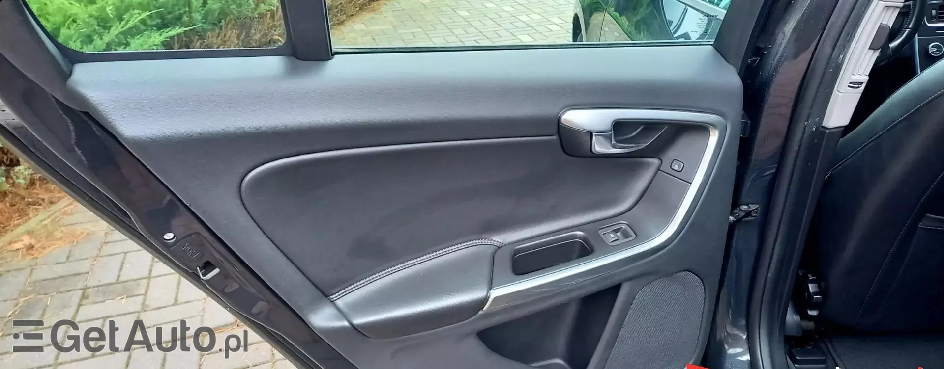 VOLVO S60 2.0 D3 (150 KM)