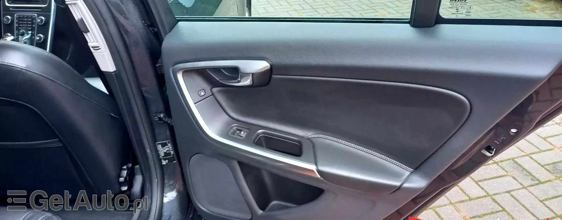 VOLVO S60 2.0 D3 (150 KM)