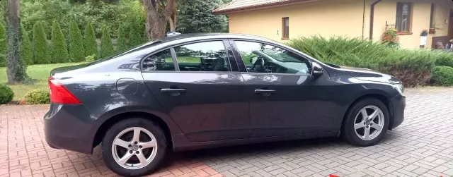 VOLVO S60 2.0 D3 (150 KM)