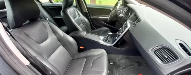 VOLVO S60 2.0 D3 (150 KM)