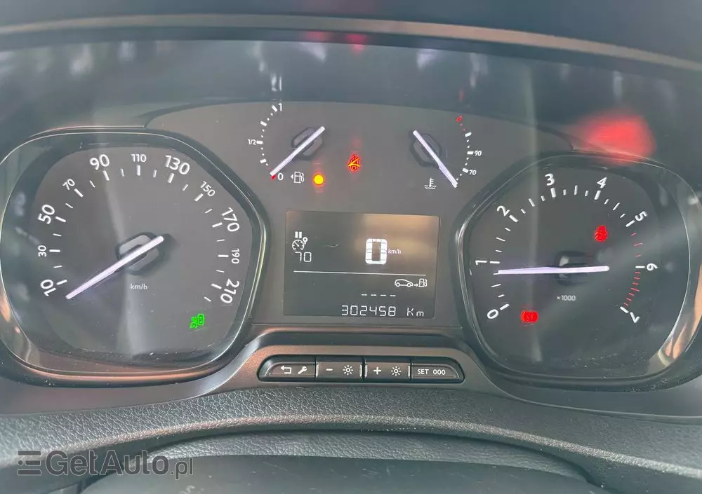 PEUGEOT Traveller 2.0 BlueHDi Standard Business Vip