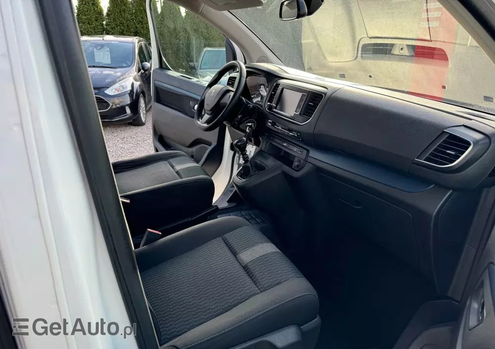 PEUGEOT Traveller 2.0 BlueHDi Standard Business Vip