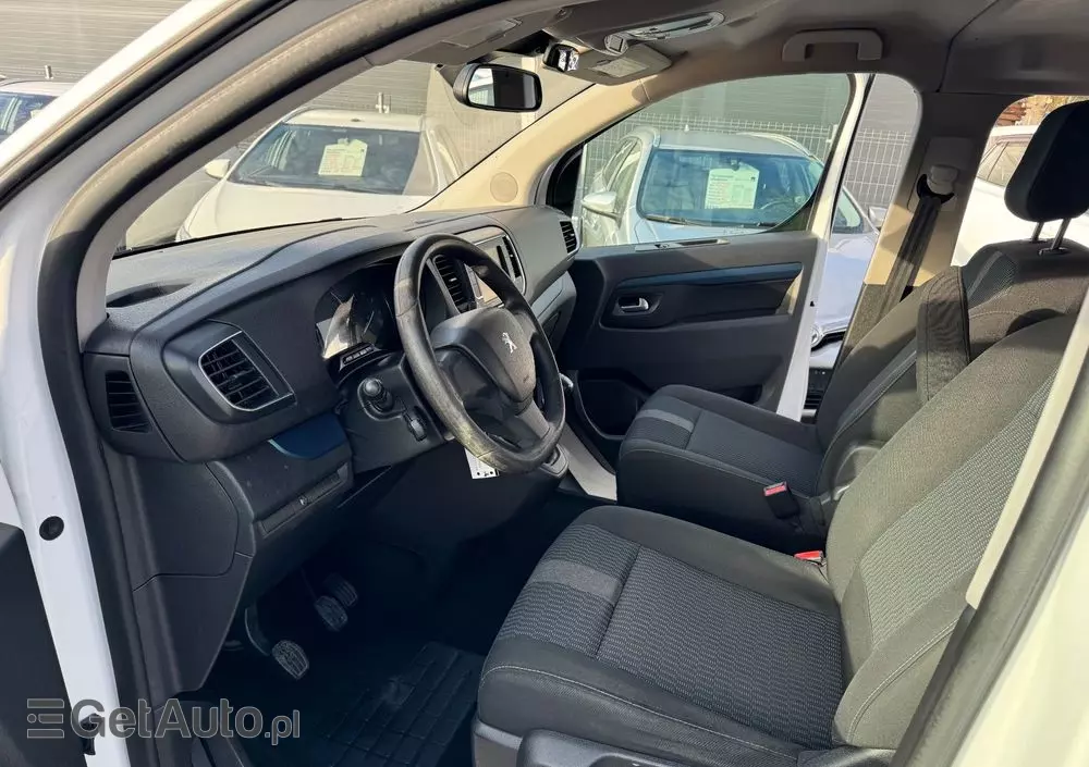 PEUGEOT Traveller 2.0 BlueHDi Standard Business Vip