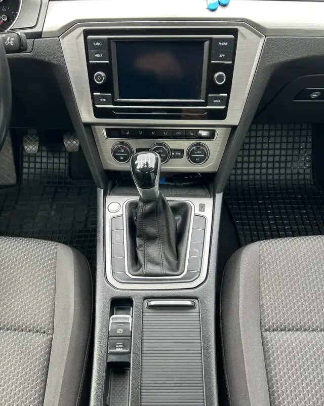 VOLKSWAGEN Passat 1.5 TSI EVO Comfortline