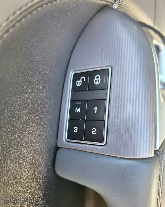 LAND ROVER Range Rover Sport S 3.0 SD V6 HSE