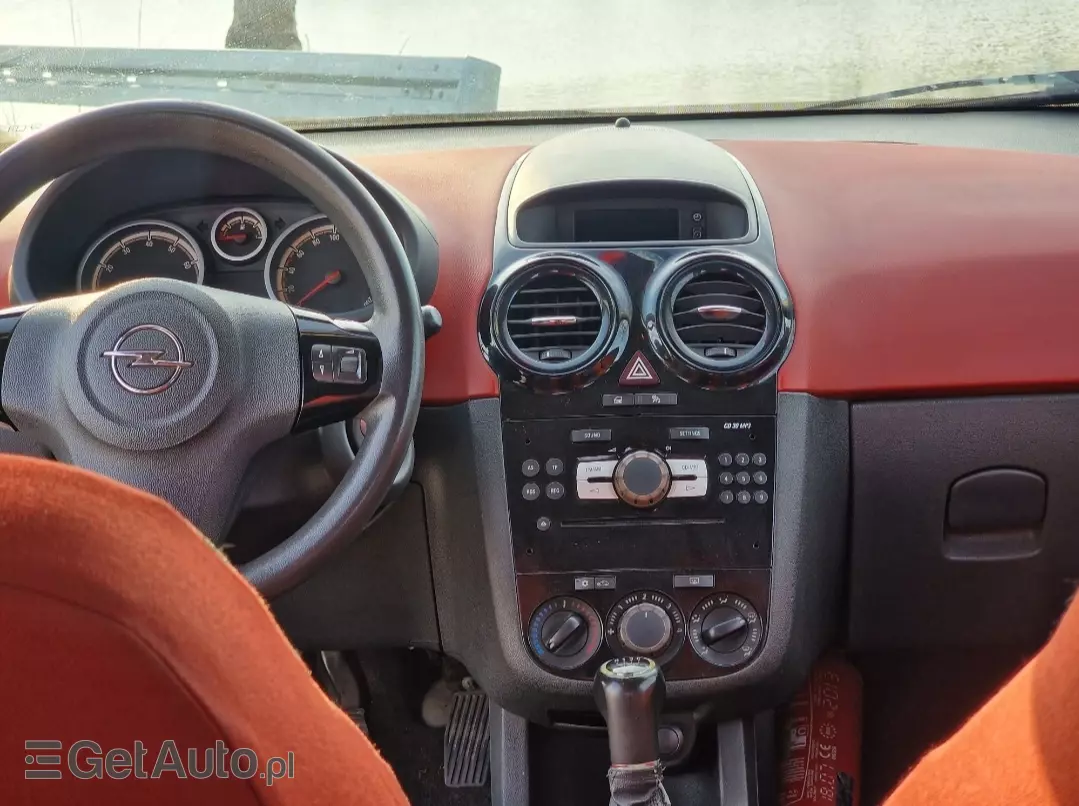 OPEL Corsa Cosmo
