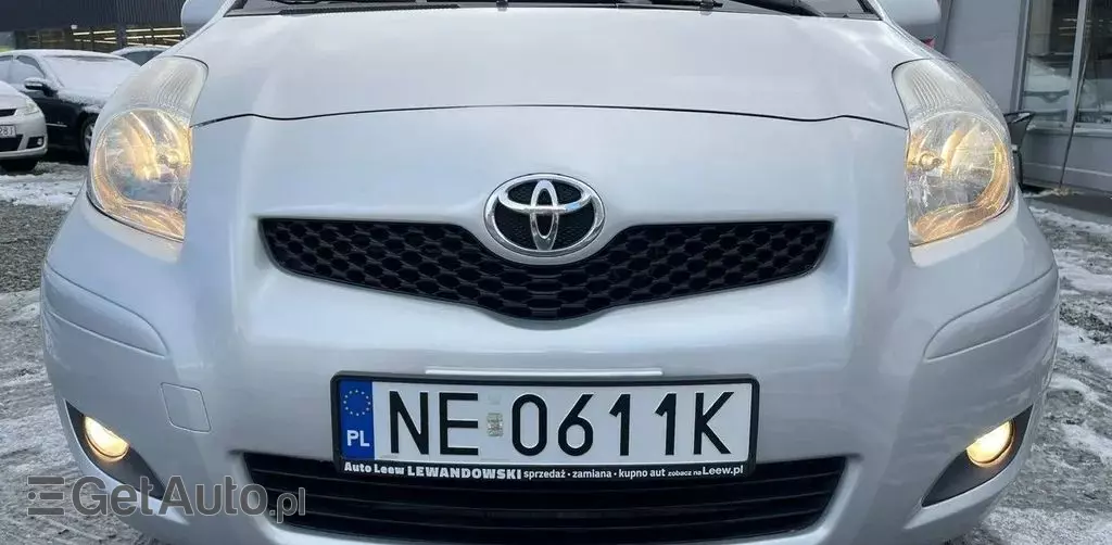 TOYOTA Yaris 