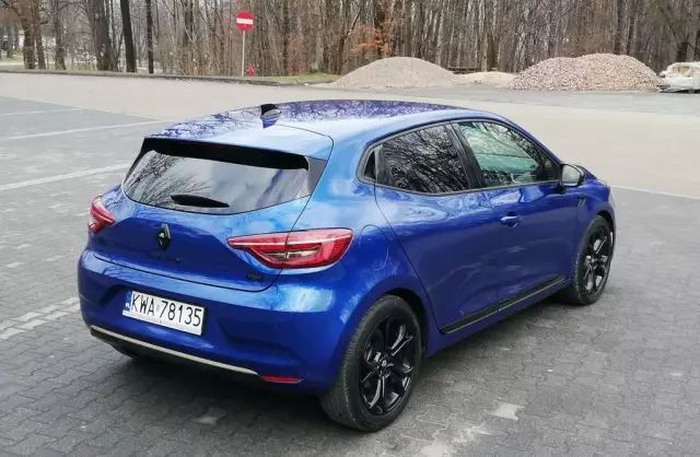 RENAULT Clio 