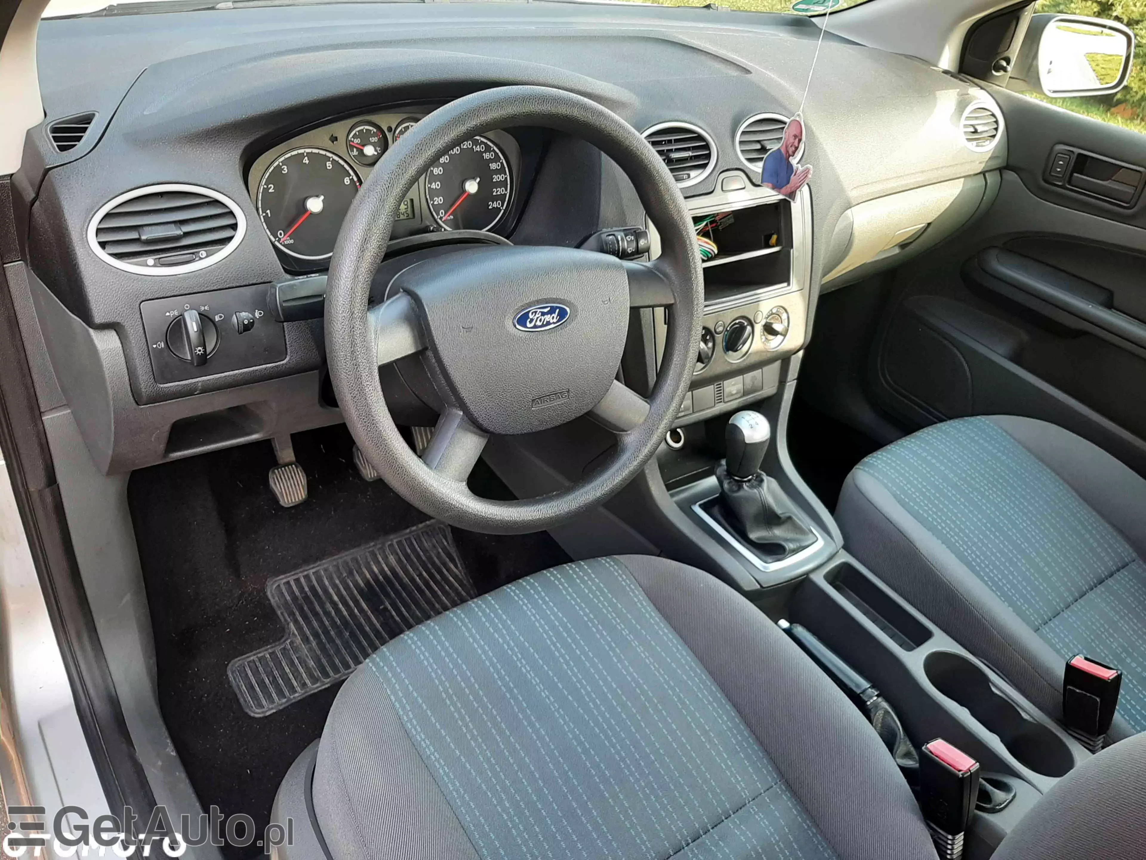 FORD Focus 1.4 16V Ambiente