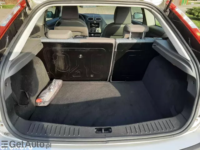 FORD Focus 1.4 16V Ambiente