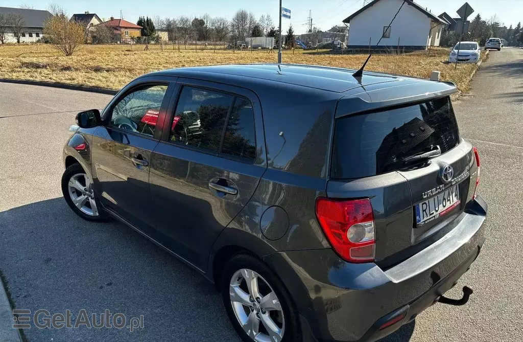 TOYOTA Urban Cruiser 