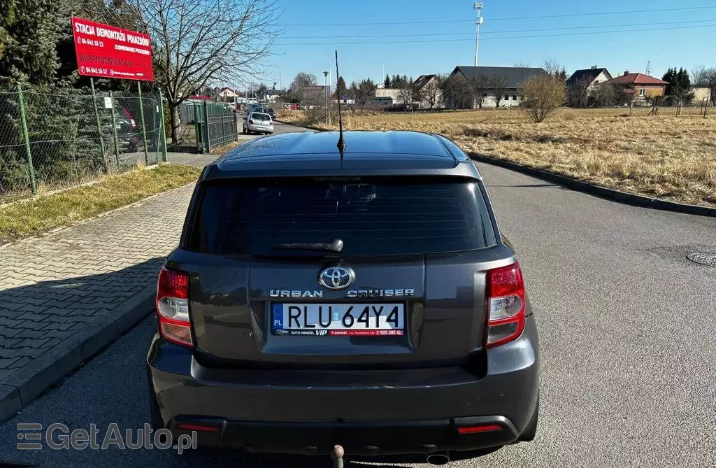 TOYOTA Urban Cruiser 