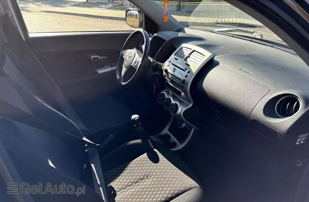 TOYOTA Urban Cruiser 