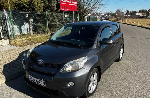 TOYOTA Urban Cruiser 