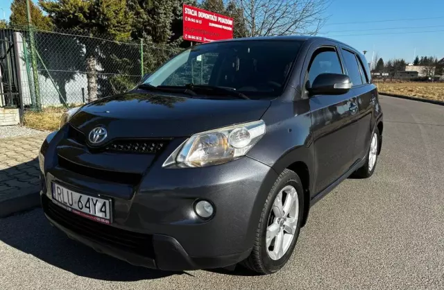 TOYOTA Urban Cruiser 