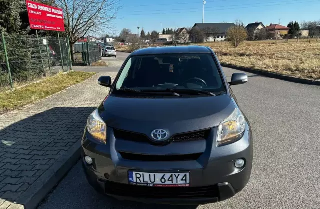 TOYOTA Urban Cruiser 