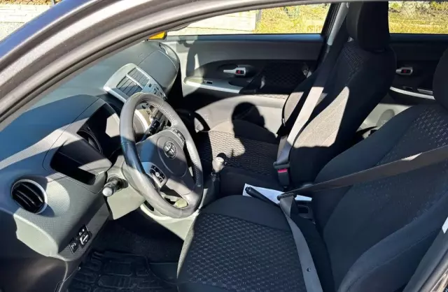 TOYOTA Urban Cruiser 