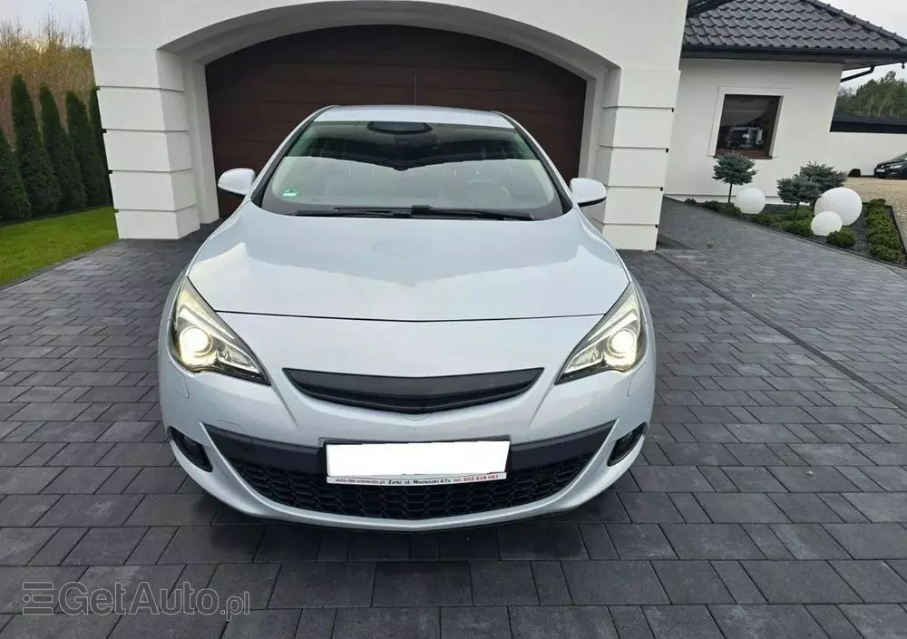 OPEL Astra GTC 1.4 Turbo