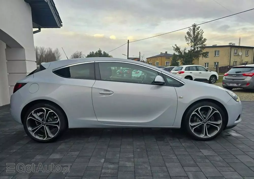 OPEL Astra GTC 1.4 Turbo