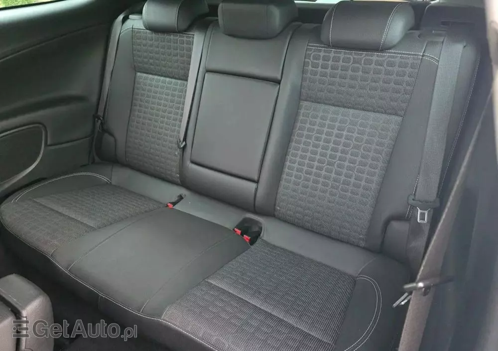 OPEL Astra GTC 1.4 Turbo